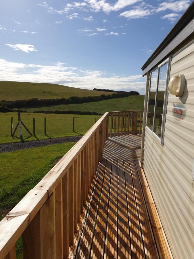 Captivating 2-Bed Static Caravan In Holyhead Llanfachraeth 외부 사진
