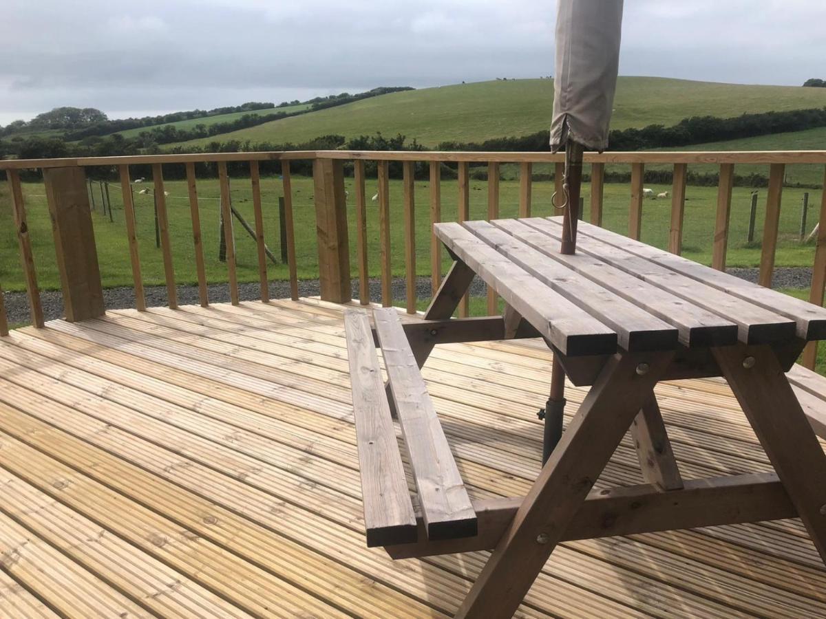 Captivating 2-Bed Static Caravan In Holyhead Llanfachraeth 외부 사진