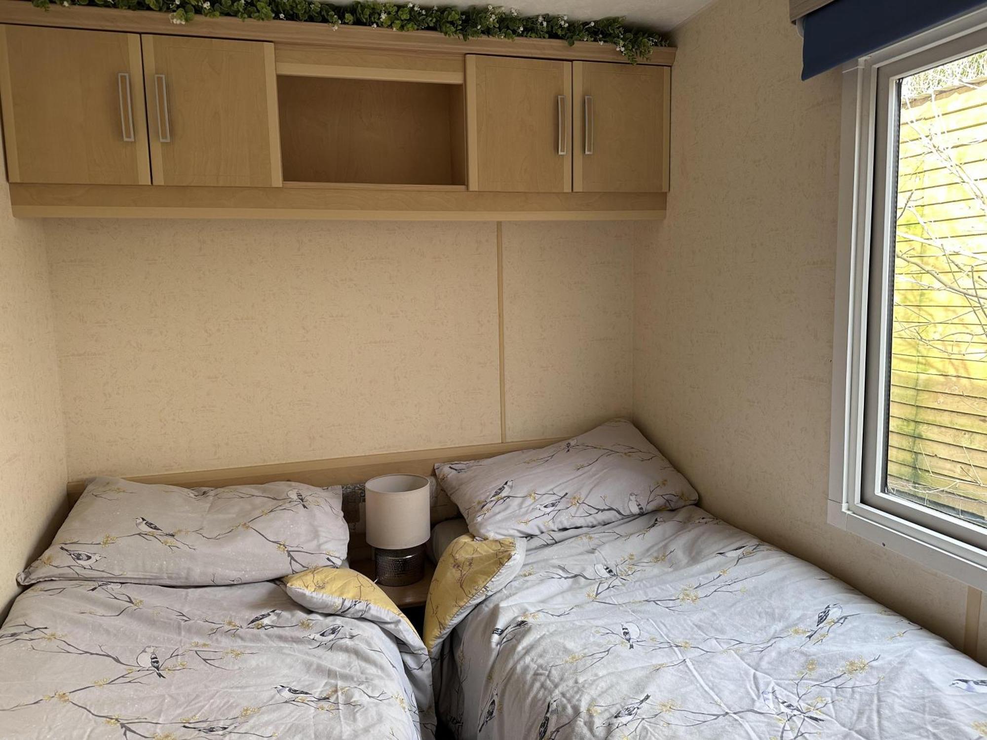 Captivating 2-Bed Static Caravan In Holyhead Llanfachraeth 외부 사진